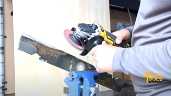 How to sharpen lawn mower blades with grinder? (Step-By-Step Guide)